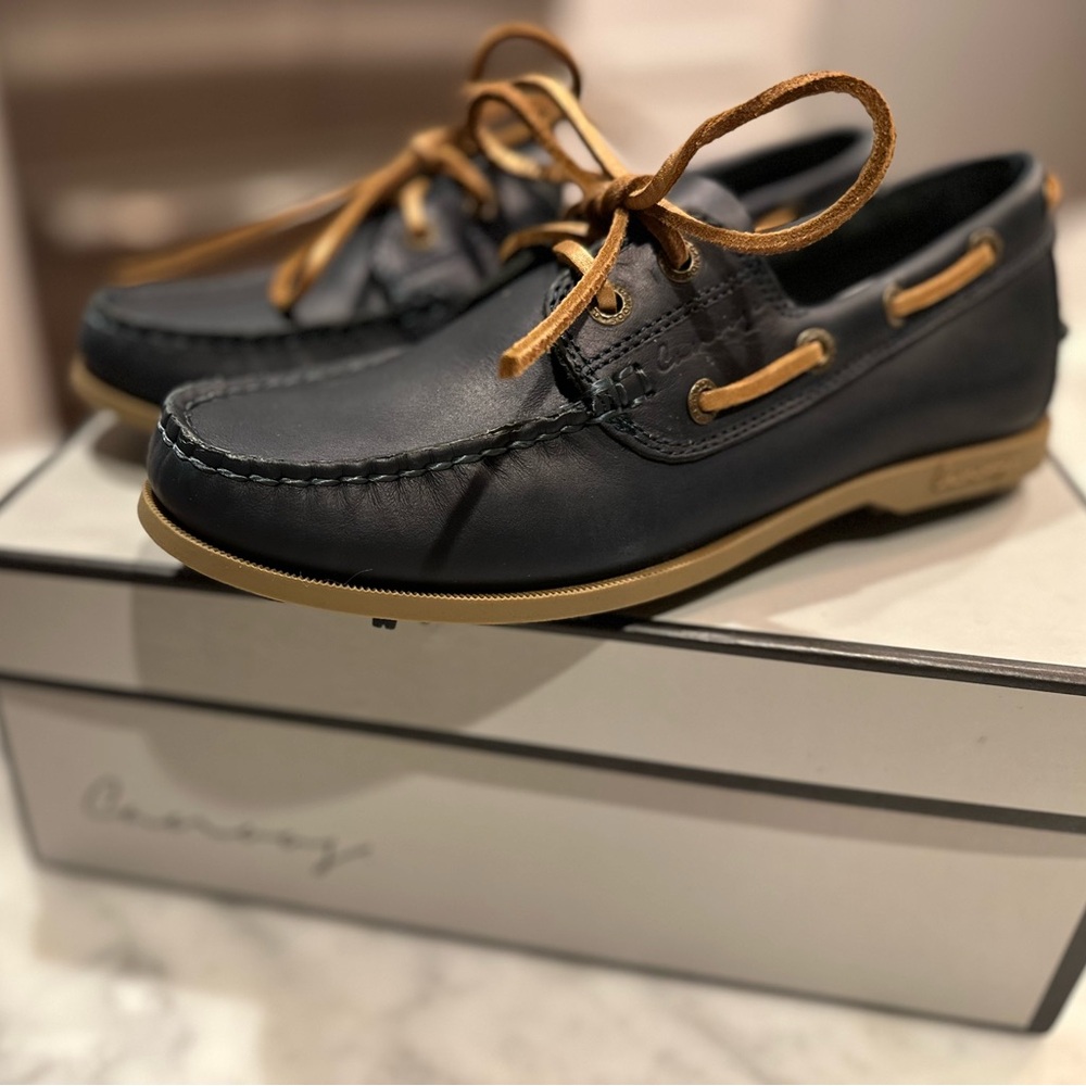 Women’s Navy Canoos golf shoe, never worn , brand new in box, size 7.5